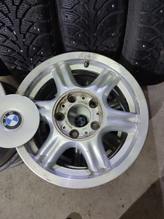 Продам комплект дисков 5*120*15