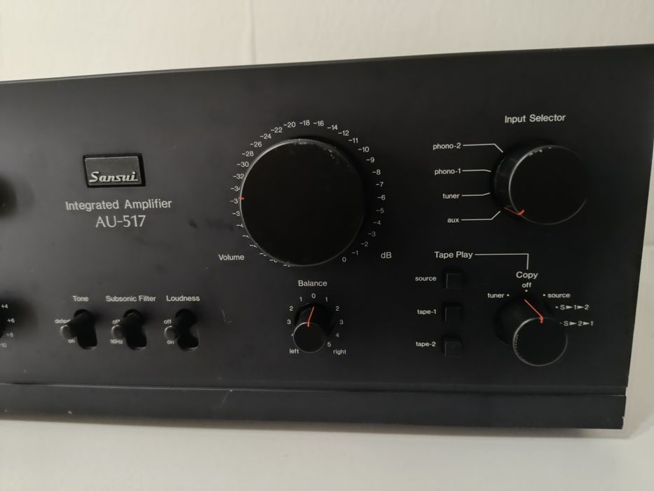 Усилвател Sansui AU-517