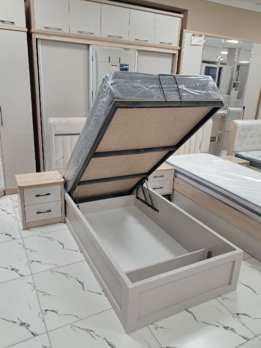 Односпальная кровать