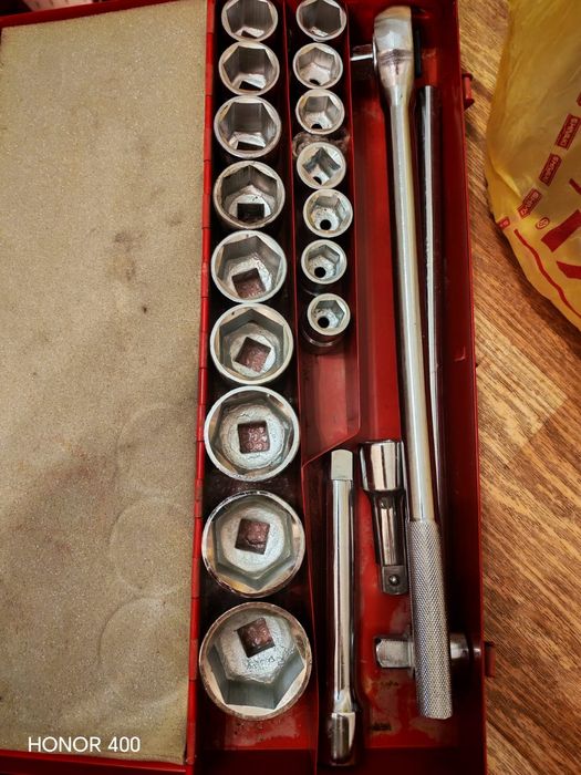 Набор ключей 16головка