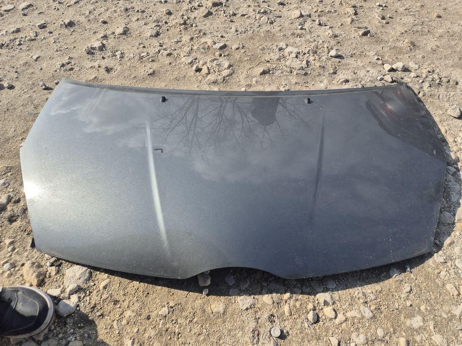 Предни капаци за Тойота Корола Версо 2004- 2008г