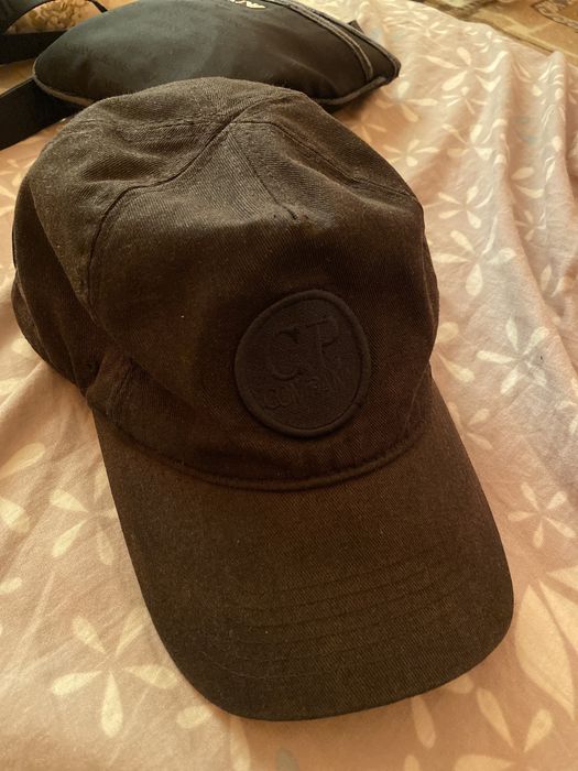 Шапка с козирка C.p.company