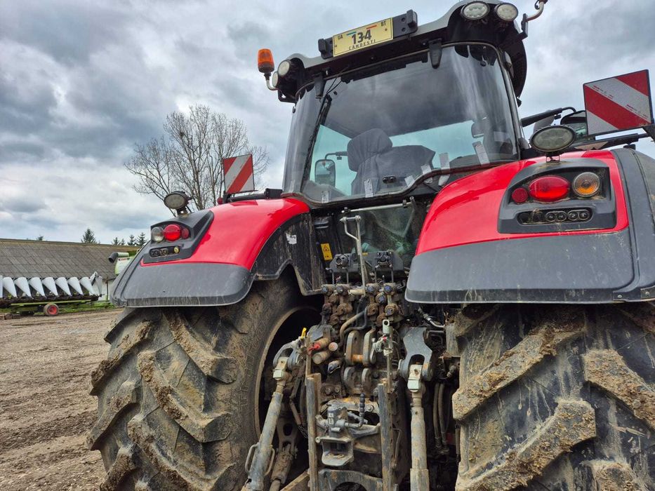 tractor Massey Ferguson 8740S