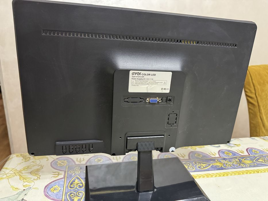 Монитор Dyer 19 дюймов