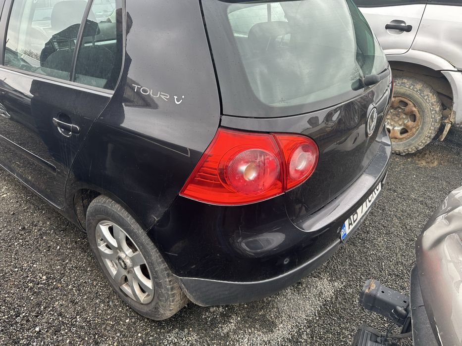 VW GOLF - pentru  dezmembrat