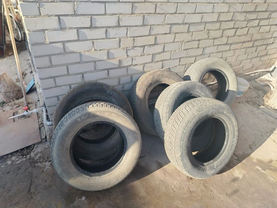 Продаю шины 6 штук