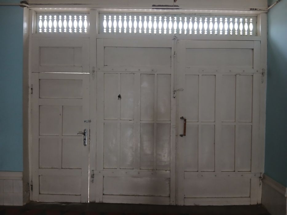 3 метирга 4 метир каробкаси блан холади яхши