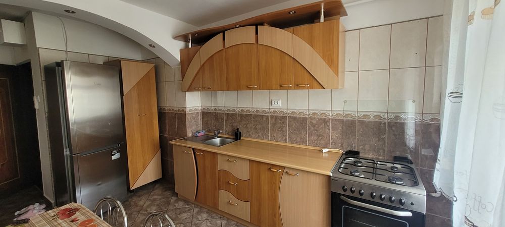 Inchiriez apartament 2 camere m6