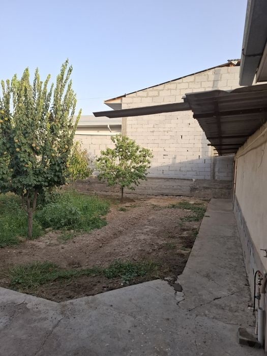 Продаю участок 5.40 соток 8 комната. Маххаля,Ок уй