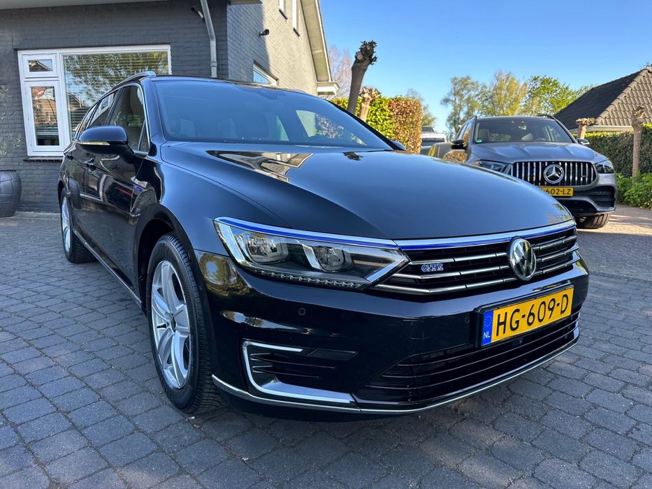 VW Passat GTE - 1.4 TSI  - Plug In Hibrid  2015  - 231cp