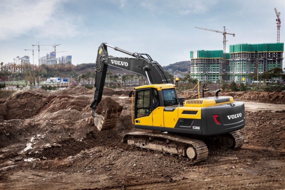 Экскаватор 140w с гидромолотом