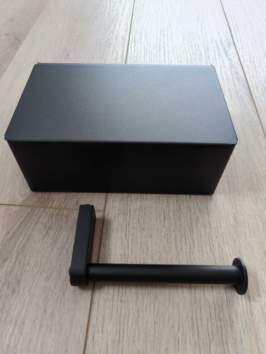 Поставка за тоалетна хартия