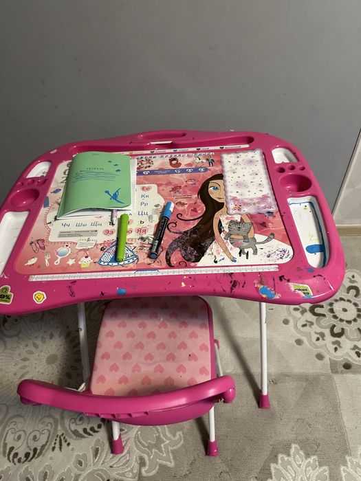 Столик со стулом для девочки