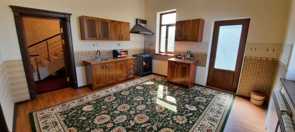 Богот тумани "Октепа" махалласида 2400 кв.м ховли жой сотилади.