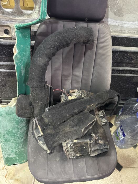 Баклашка мерс сиденияа ва тарпеткаси ва печкаси сотилади