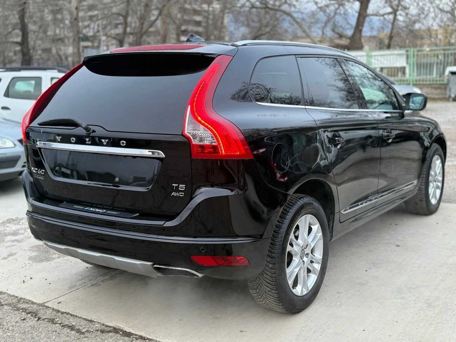 Volvo XC60 Бенз/ГАЗ* ПОДГРЕВ* 4х4* КАМЕРА* АВТОПИЛОТ  СПЕЩНО ПРОДАВА