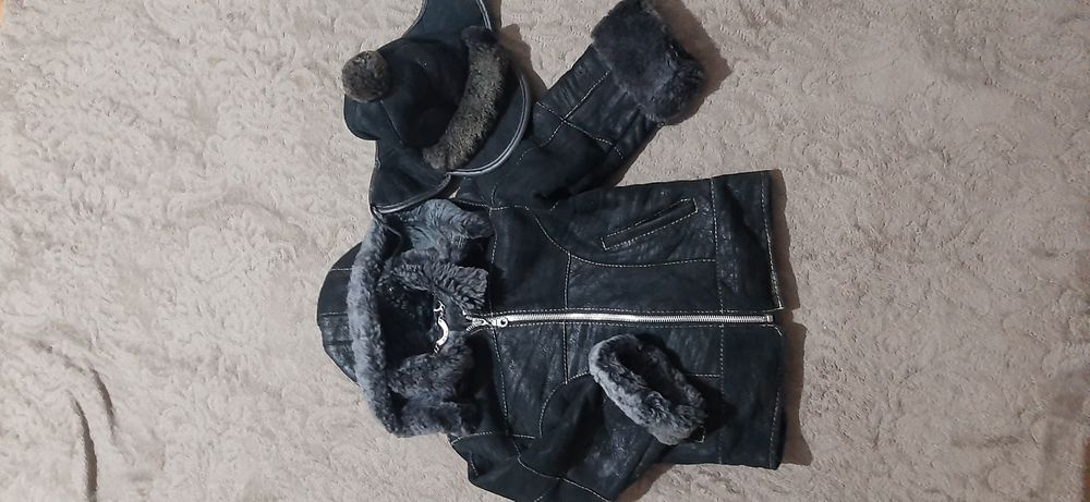 Продам дет. Дублёнку 1-4 года