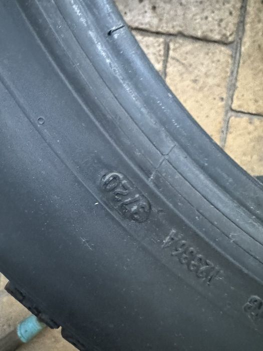 Зимни гуми 255/45/19 и 285/40/19 Pirelli P zero winter