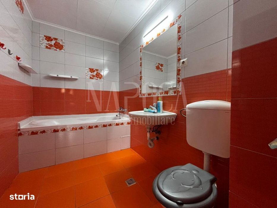 Apartament 4 camere de vanzare in Floresti