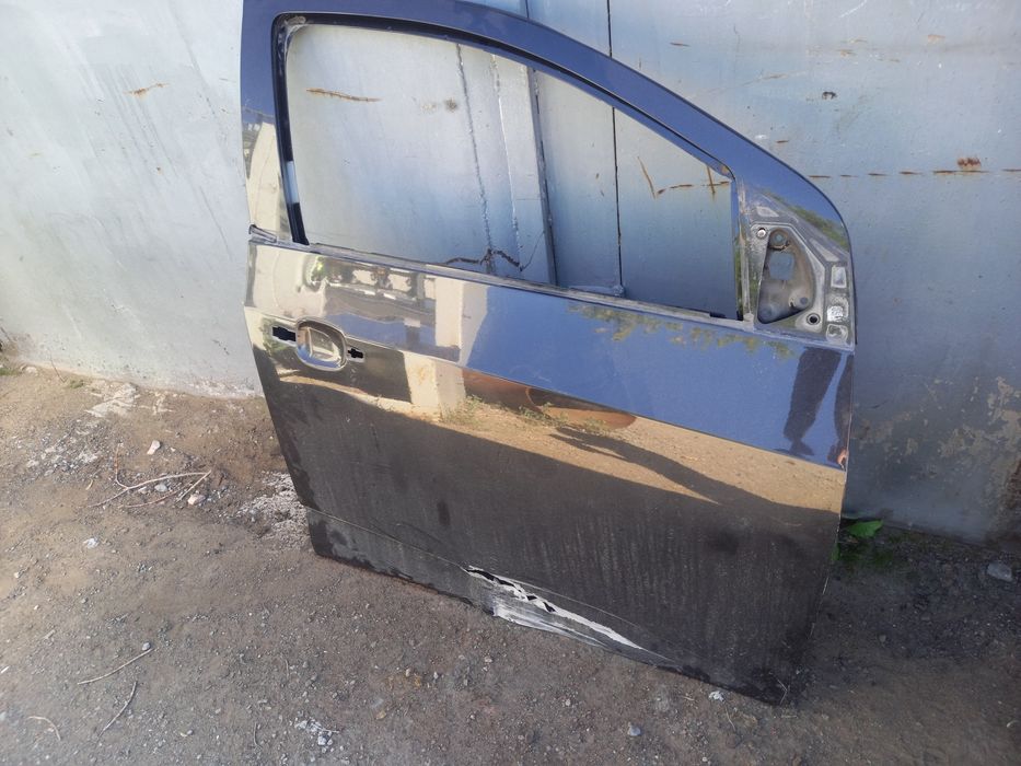 Продаю дверь переднюю правую Chevrolet Aveo