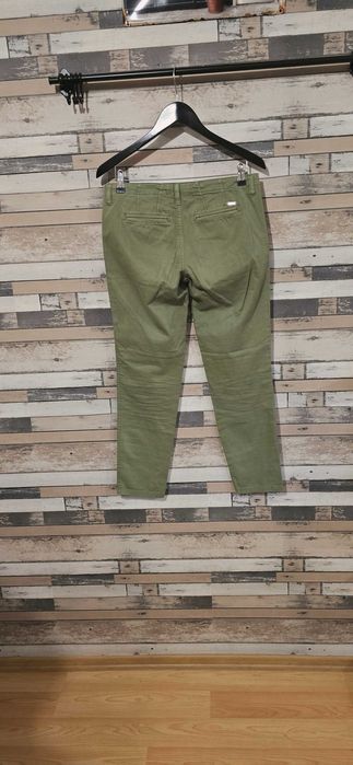 Guess M- дамски панталон (А-273)