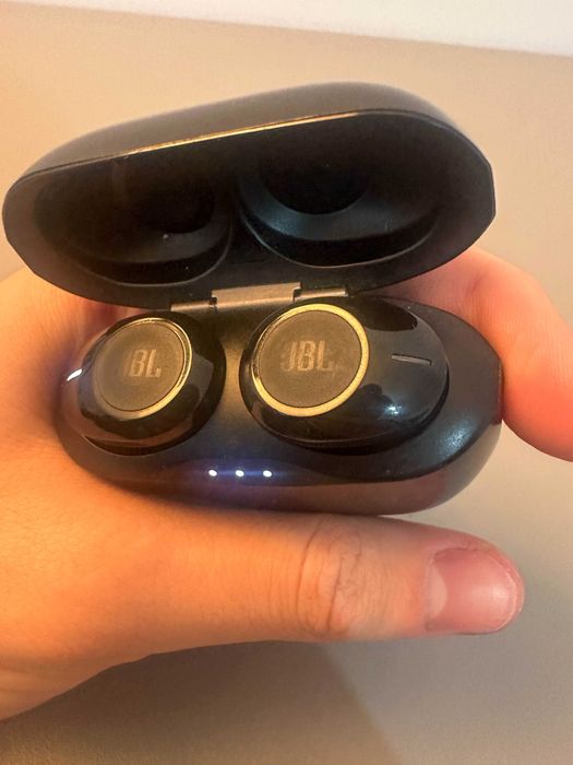 Casti JBL Tune 125TWS true wireless in ear