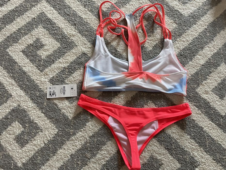 Costum baie slip tanga mov 38 sau alb 36 si sutien mov cu alb 38