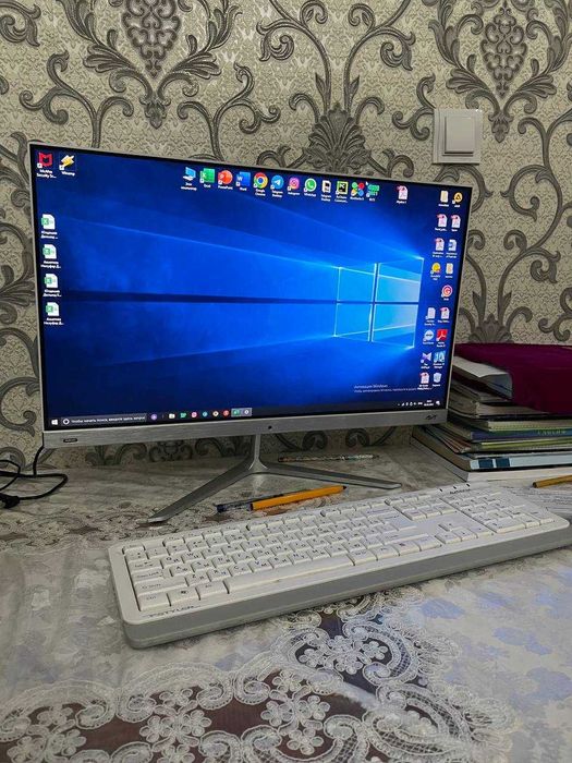 Продаëтся комп AVT