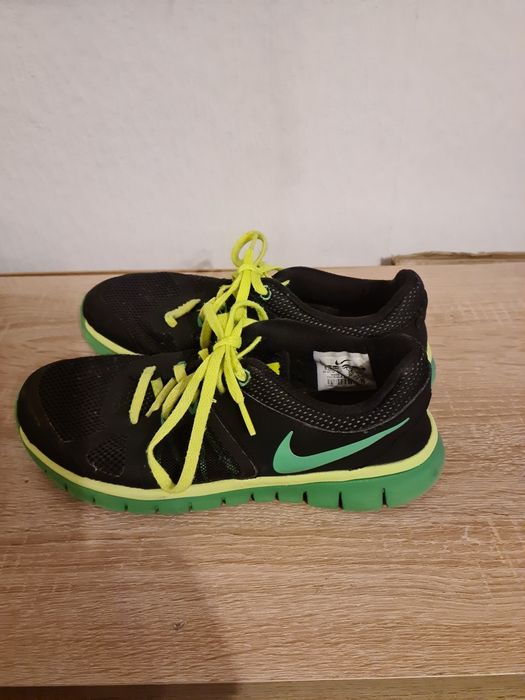 Спортни обувки,маратонки NIKE 38номер стелка 24см  Индонезия три цвята