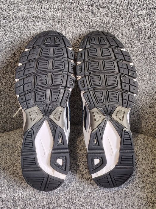 Nike Initiator Sn42 - White/Obsidian