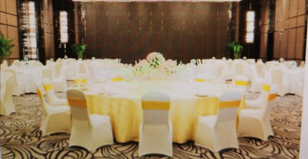 Бели калъфи за стол еластични - 100бр.-5.50лв./бр. Украса на Сватби.