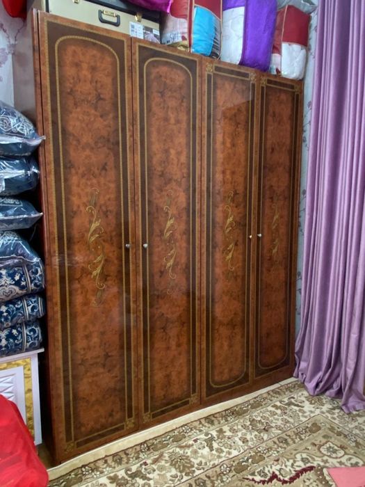 Срочно продам стенку  Шатура