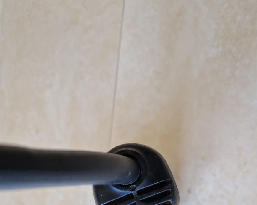 Makita 9558 HNR  - polizor unghiular