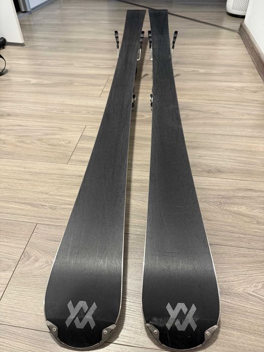 Schiuri Volkl Flair SC 153 cm