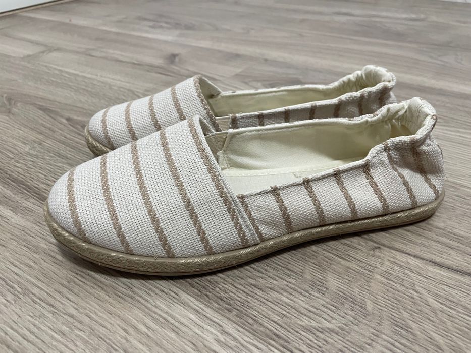 Espadrile noi, nepurtate, mărime 38