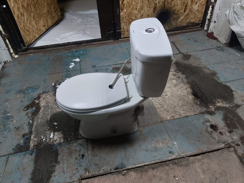 Продам унитаз б/у