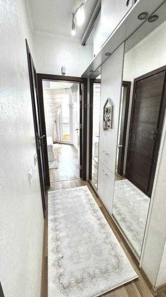 Дава се под наем Тристаен апартамент в Бургас, Славейков - 88 кв.м за 739.5 € - Снимка #11