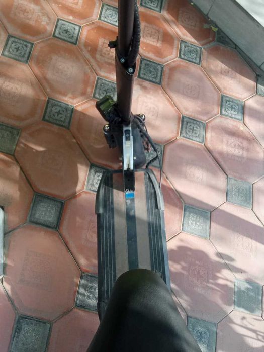 Электросамокат Б/У