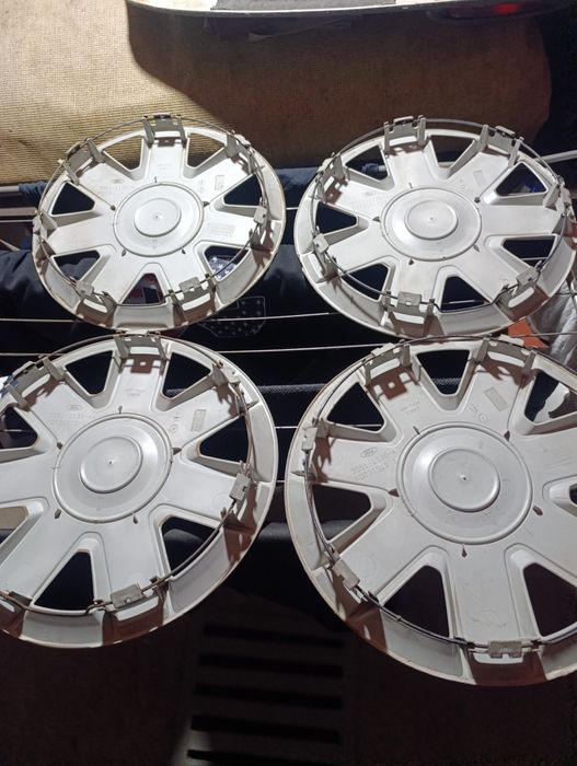 Продам колпаки на 13