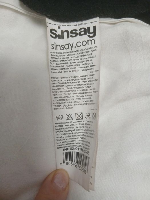 Rochie neagră scurtă