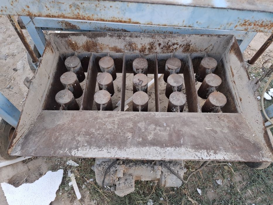 Станок для шлакоблок срочно продается