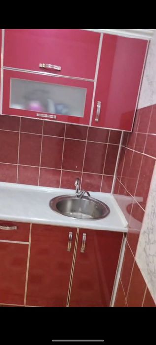 Kanechka dom 1-Etaj 1 xonali g'ishtli balkonli  padvali bilan beriladi