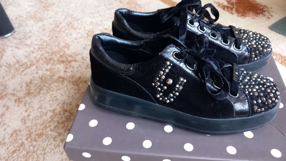 Сникърси  LIU JO