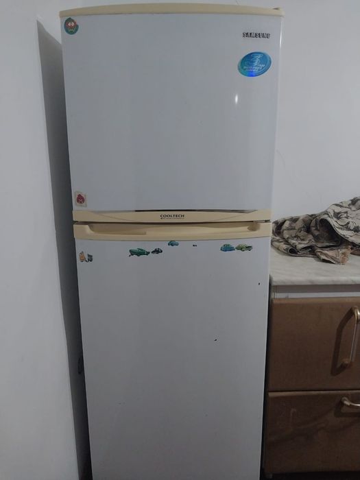 Холодильник Samsung