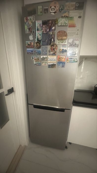 Продам холодильник