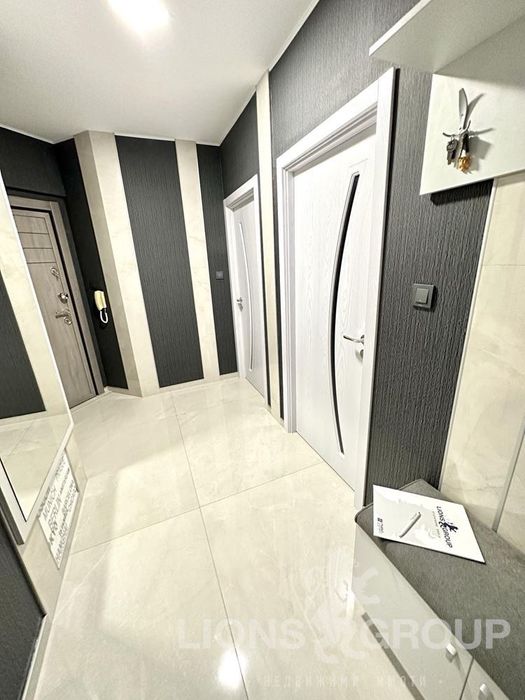 Продава се Тристаен апартамент в к.к. Златни пясъци - 115 кв.м за 2166 €/кв.м - Снимка #5