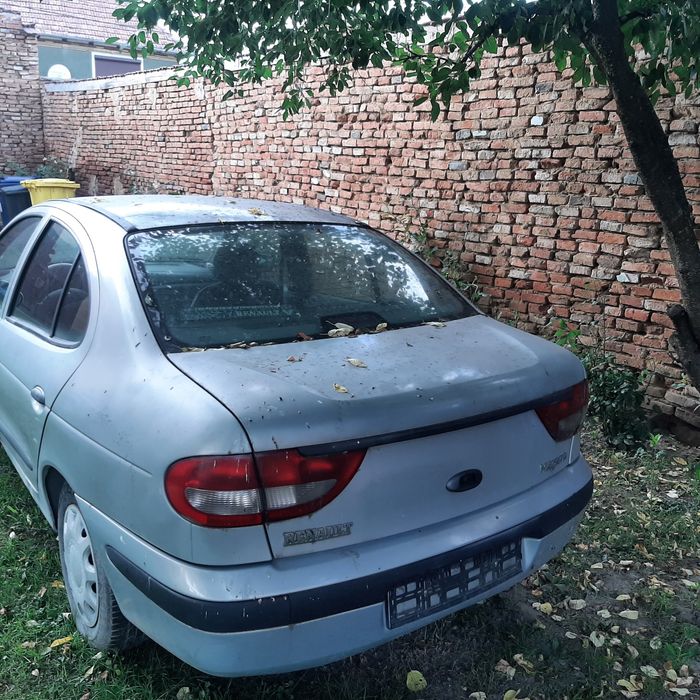 Renault megahe 1.6 benzina