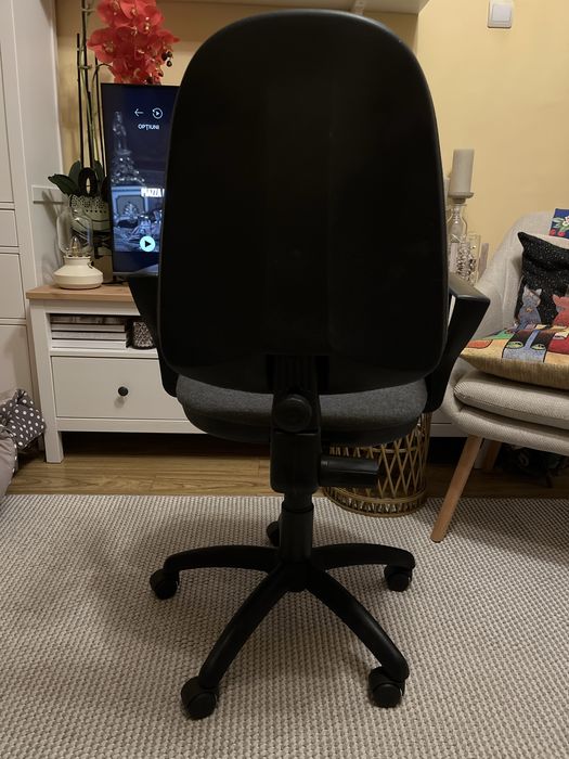 Scaun birou ergonomic cu manere