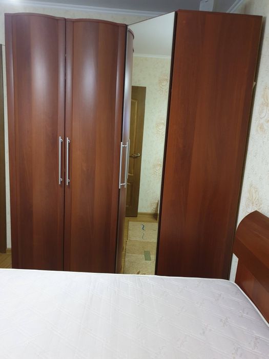 Продаётся спальный гарнитур