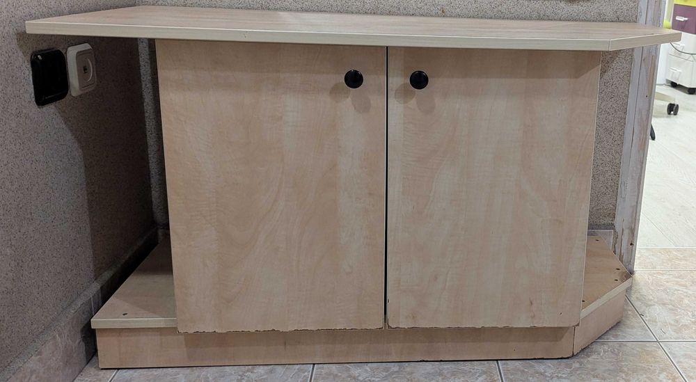 Шкаф / скрин за антре